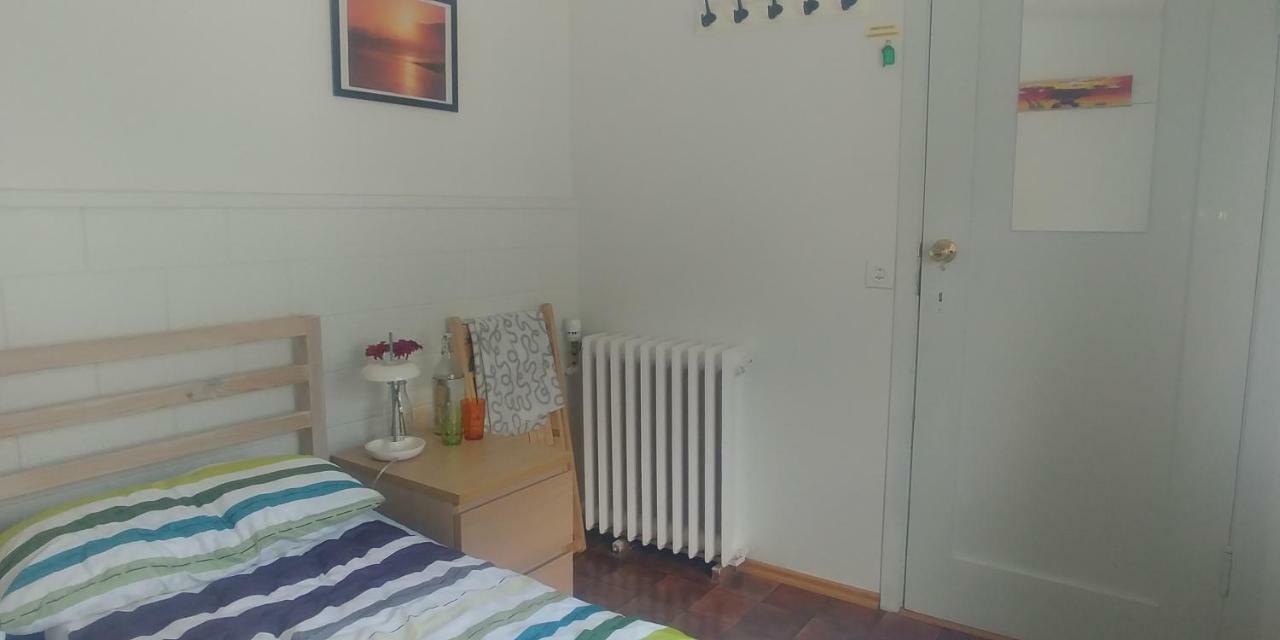 East Iceland Homestay Eskifjörður Exteriör bild