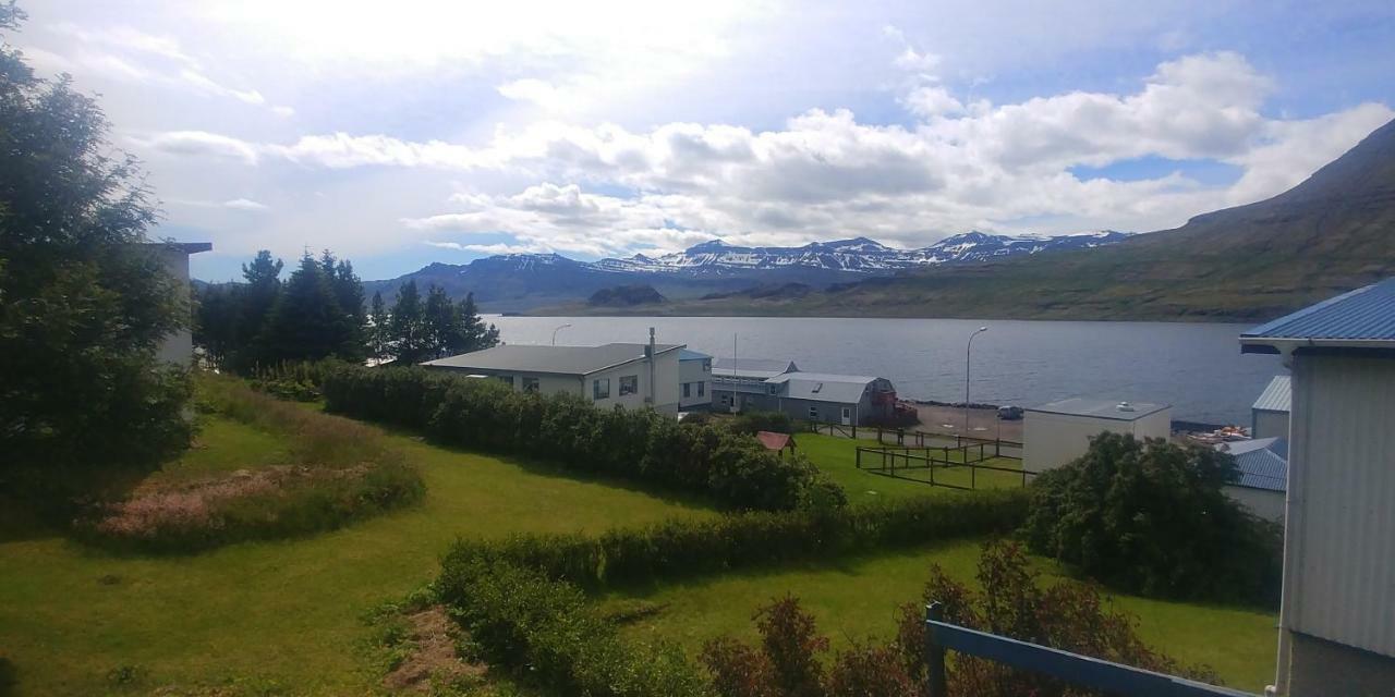 East Iceland Homestay Eskifjörður Exteriör bild
